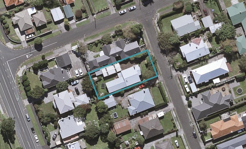 4 Tokomaru Street, Welbourn, New Plymouth - Carousel 1
