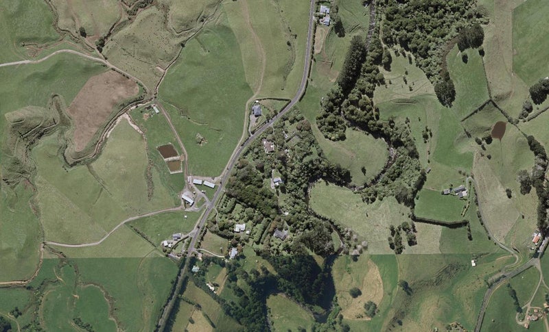 693 Carrington Road, Hurworth, New Plymouth - Carousel 1