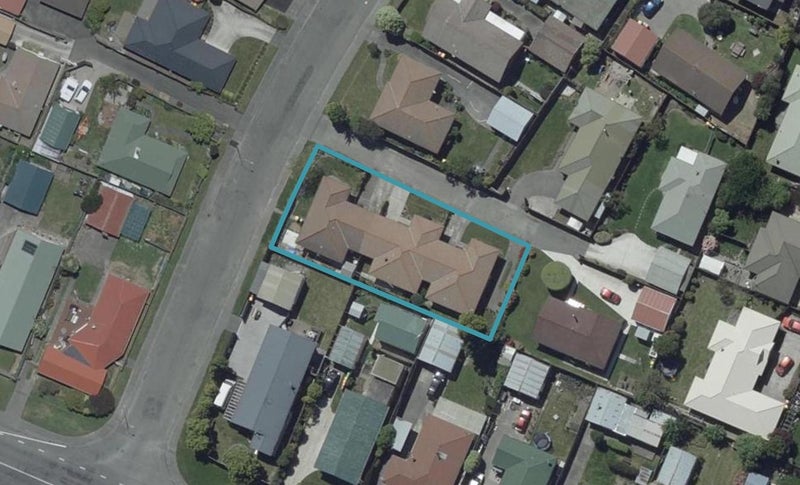 3/4 Peebles Drive, Hei Hei, Christchurch - Carousel 1