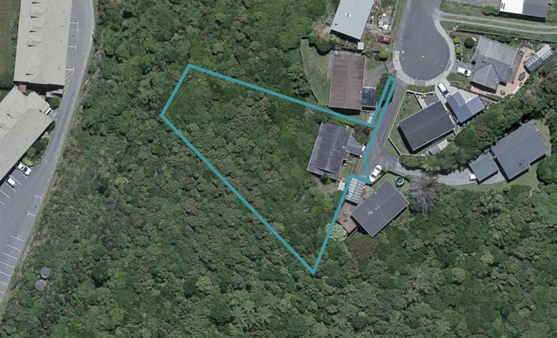 24 Evesham Place, Newlands, Wellington - Carousel 1