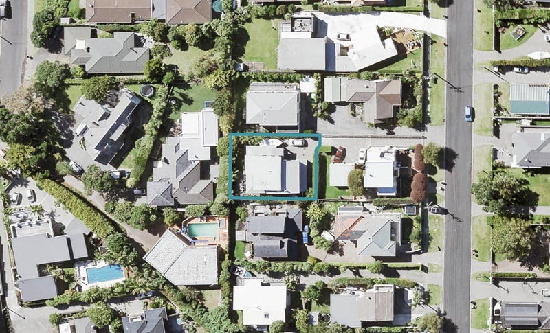 12B Rothesay Bay Road, Rothesay Bay, Auckland - Carousel 1
