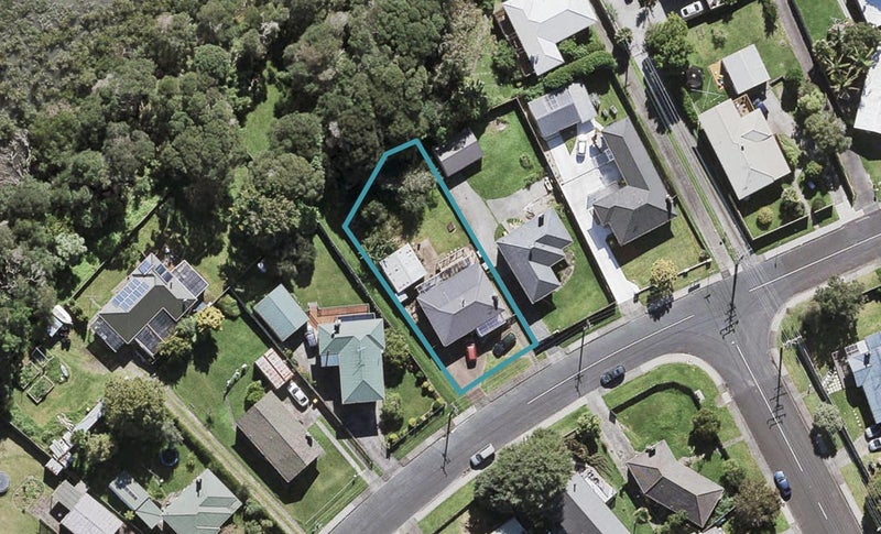 58 Glen Marine Parade, Glendene, Auckland - Carousel 1