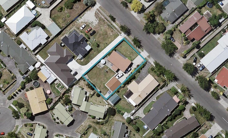 1213 Louie Street, Parkvale, Hastings - Carousel 1