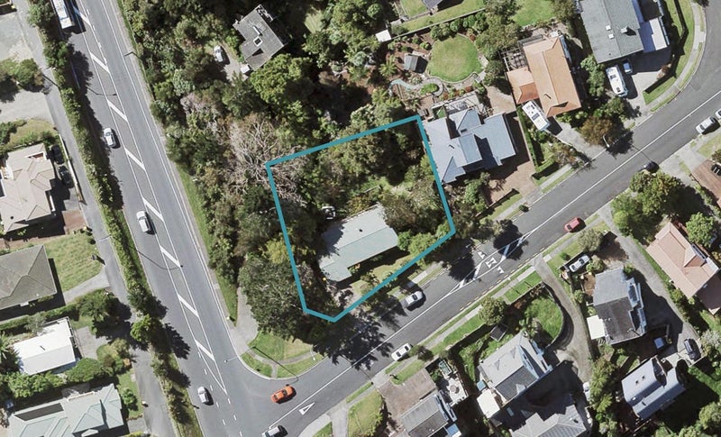 637 East Coast Road, Browns Bay, Auckland - Carousel 1