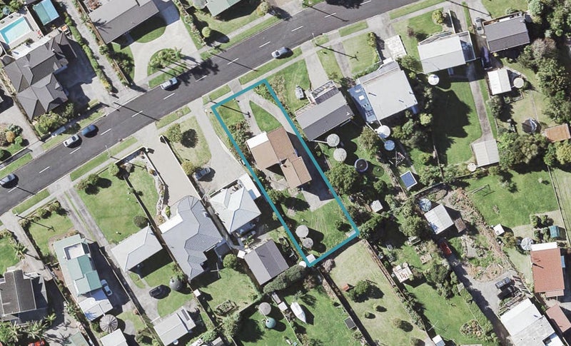 21 Craig Road, Maraetai, Auckland - Carousel 1