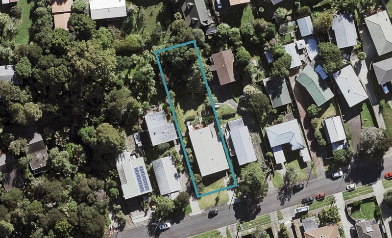 45 Roberts Road, Glenfield, Auckland - Carousel 1