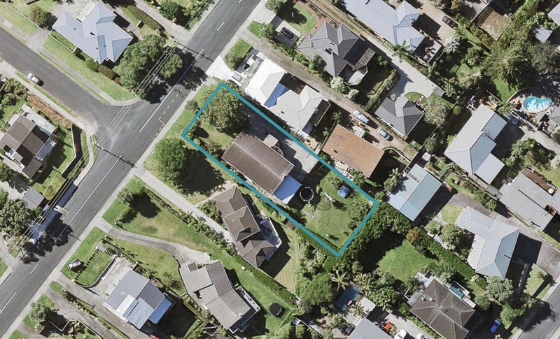 55 Litten Road, Cockle Bay, Auckland - Carousel 1