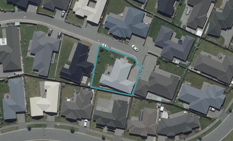 10 Conie Glen Lane, Broomfield, Christchurch - Carousel 1