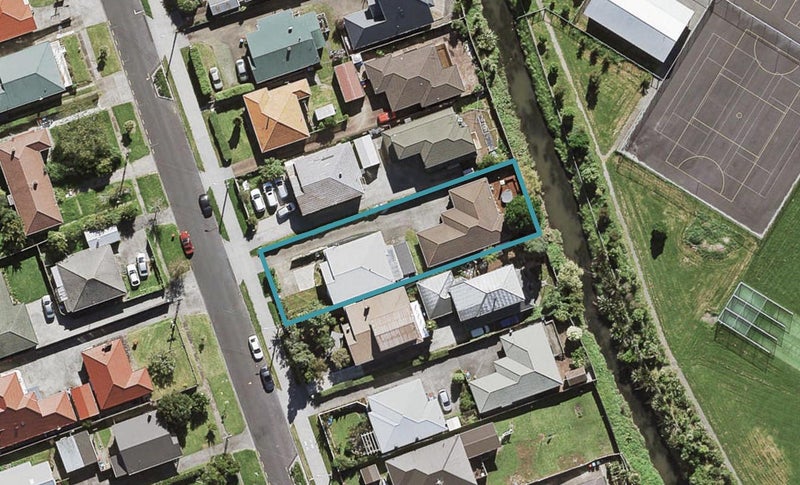 20A Somerset Road, Mount Roskill, Auckland - Carousel 1