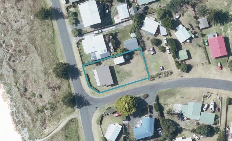 33 Moana Drive, Māhia - Carousel 1