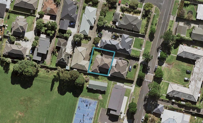 84A Symonds Street, Royal Oak, Auckland - Carousel 1