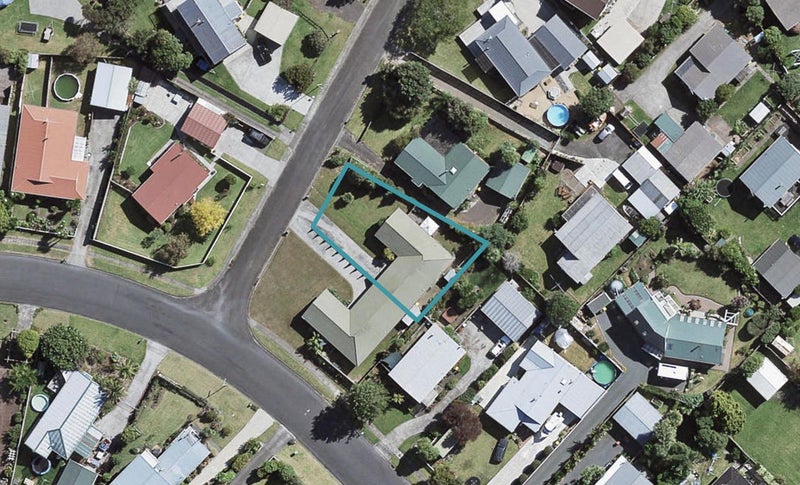 19A Litchfield Place, Clarks Beach, Clarks Beach - Carousel 1