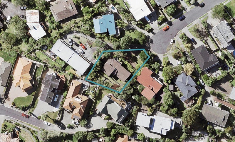 20 Valdese Rise, Browns Bay, Auckland - Carousel 1