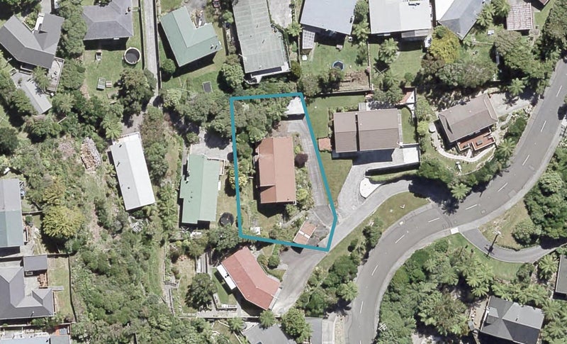 1/177 MIROMIRO RD, Normandale, Lower Hutt - Carousel 1