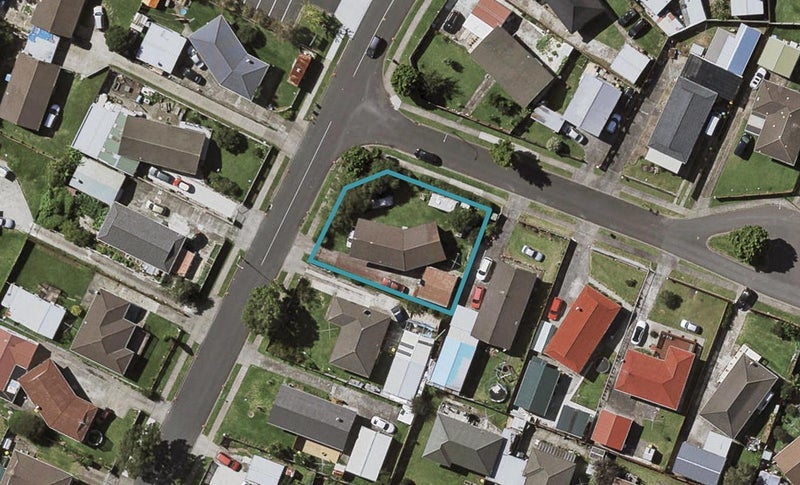 1 Rimini Place, Clover Park, Auckland - Carousel 1