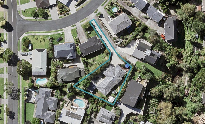 7 Davita Place, Farm Cove, Auckland - Carousel 1