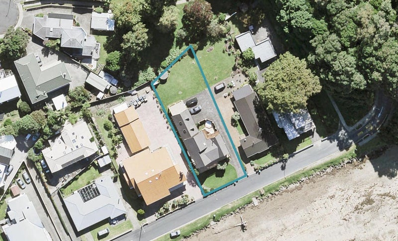 5 Arkles Strand, Arkles Bay, Whangaparaoa - Carousel 1