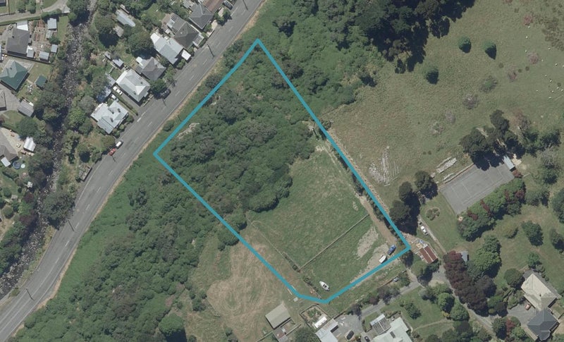 17A Dunedin-Waitati Road, Dalmore, Dunedin - Carousel 1