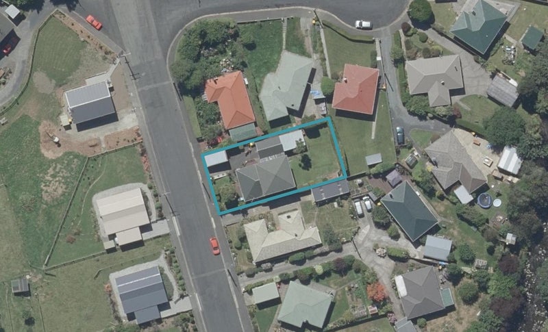 16 Rockside Road, Glenleith, Dunedin - Carousel 1