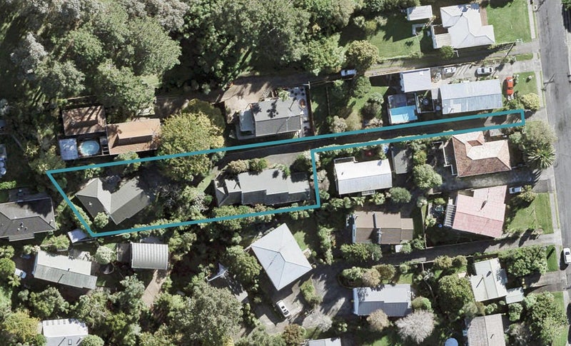2/11 Salem Place, Torbay, Auckland - Carousel 1