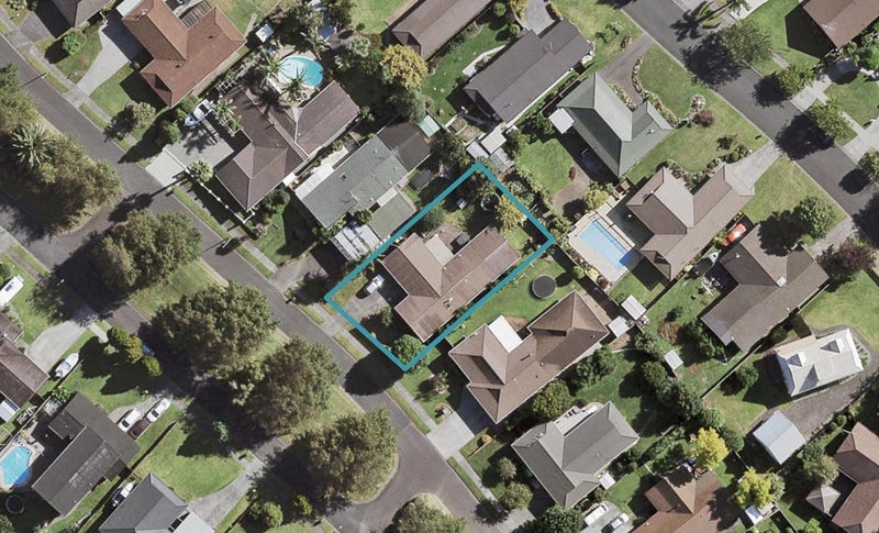 10 Brockton Avenue, Conifer Grove, Takanini - Carousel 1