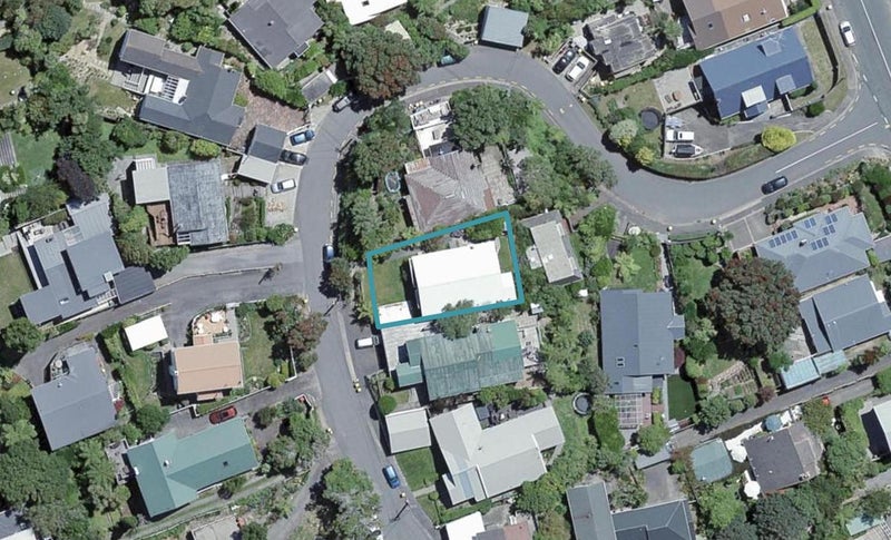 7 Donald Crescent, Karori, Wellington - Carousel 1