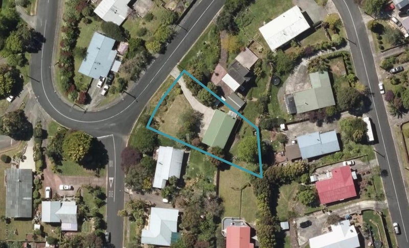 51 Hilltop Avenue, Morningside, Whangarei - Carousel 1