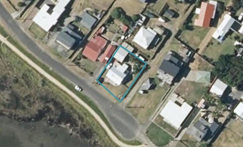 10 Carter Crescent, Foxton Beach, Foxton - Carousel 1