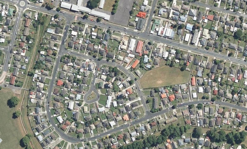 12 Butler Street, Naenae, Lower Hutt - Carousel 1