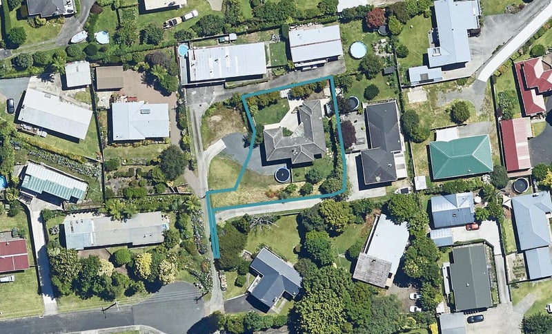 17 Stoddart Place, Brookfield, Tauranga - Carousel 1