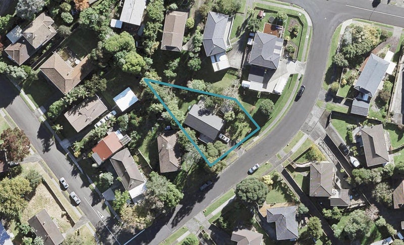 3 Topliss Drive, Northcross, Auckland - Carousel 1