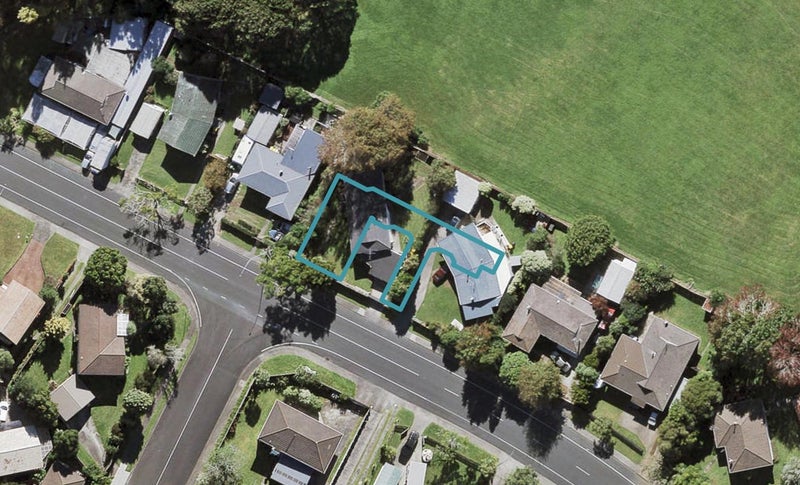 42A Oreil Avenue, West Harbour, Auckland - Carousel 1