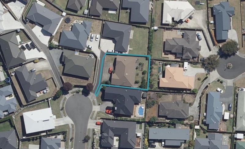 14 Sinead Court, Grandview Heights, Hamilton - Carousel 1