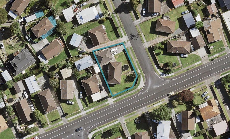 47 Burundi Avenue, Clendon Park, Auckland - Carousel 1