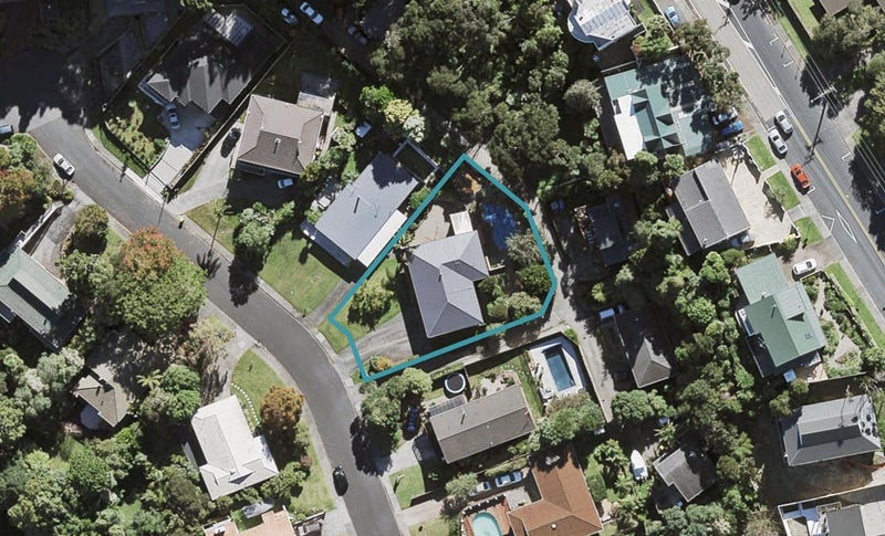 14 Pluto Place, Beach Haven, Auckland - Carousel 1