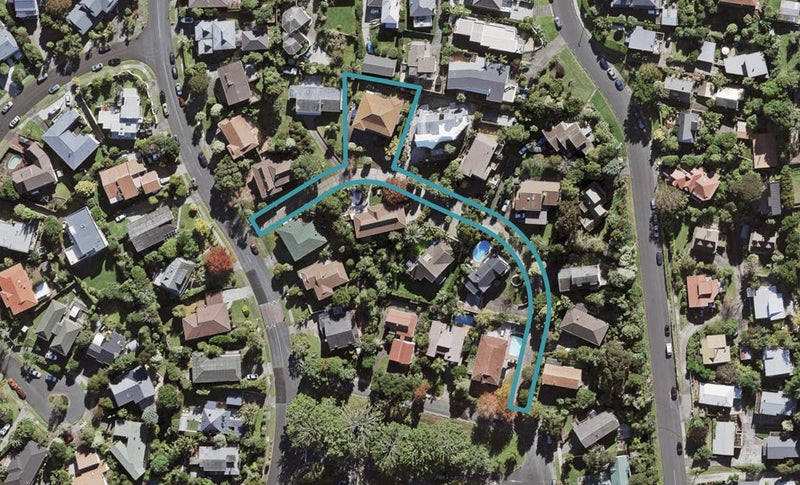 18 Holyoake Place, Chatswood, Auckland - Carousel 1