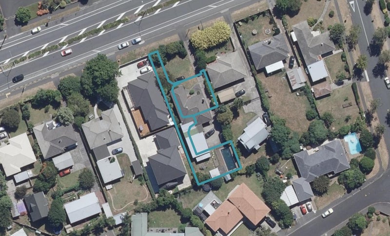 2/16 Morrinsville Road, Hillcrest, Hamilton - Carousel 1