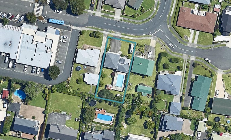 28 Cherrywood Drive, Otumoetai, Tauranga - Carousel 1