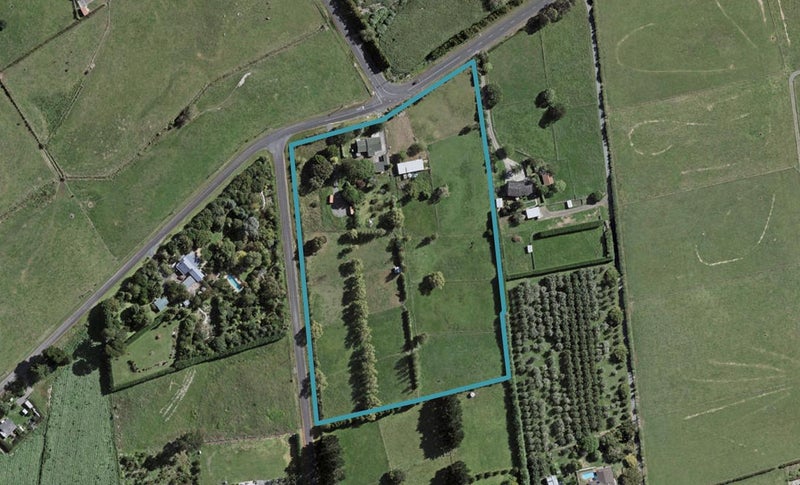 1 Wharf Road, Pukekohe - Carousel 1
