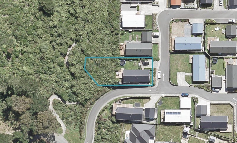24 Otonga Heights, Maungaraki, Lower Hutt - Carousel 1