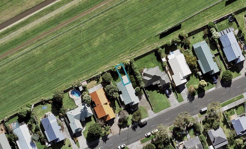 6/61 Wingate Street, Avondale, Auckland - Carousel 1