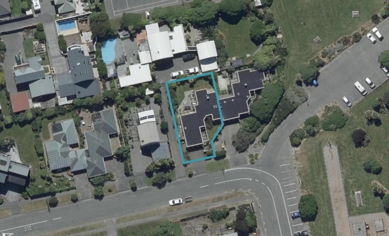 1 Larnach Street, Waimairi Beach, Christchurch - Carousel 1