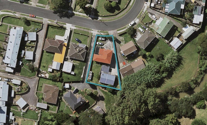 46 Williams Crescent, Otara, Auckland - Carousel 1