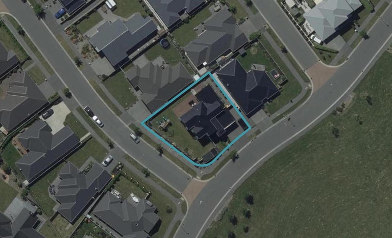 41 Josephine Crescent, Aidanfield, Christchurch - Carousel 1