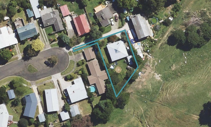 45 Einstein Street, Outer Kaiti, Gisborne - Carousel 1