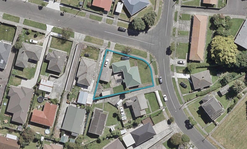 13 Colson Street, Avalon, Lower Hutt - Carousel 1