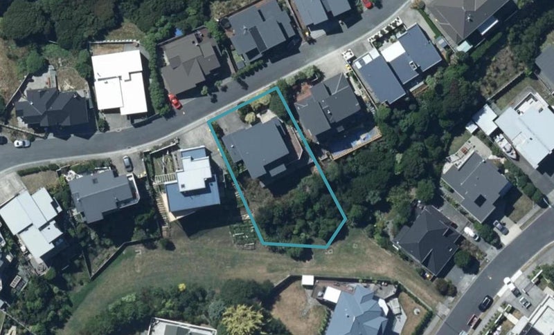 48 St Ives Drive, Camborne, Porirua - Carousel 1