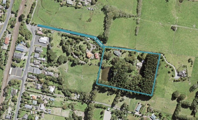 43 Township Road, Waitakere, Auckland - Carousel 1
