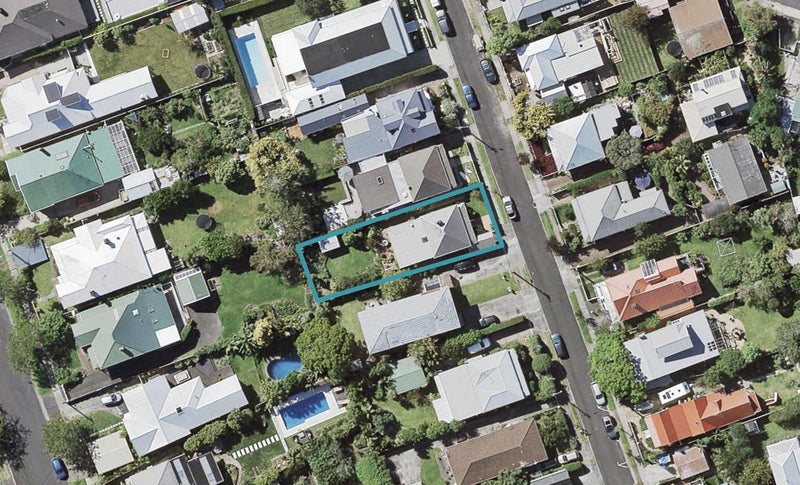 7 Cambria Road, Devonport, Auckland - Carousel 1
