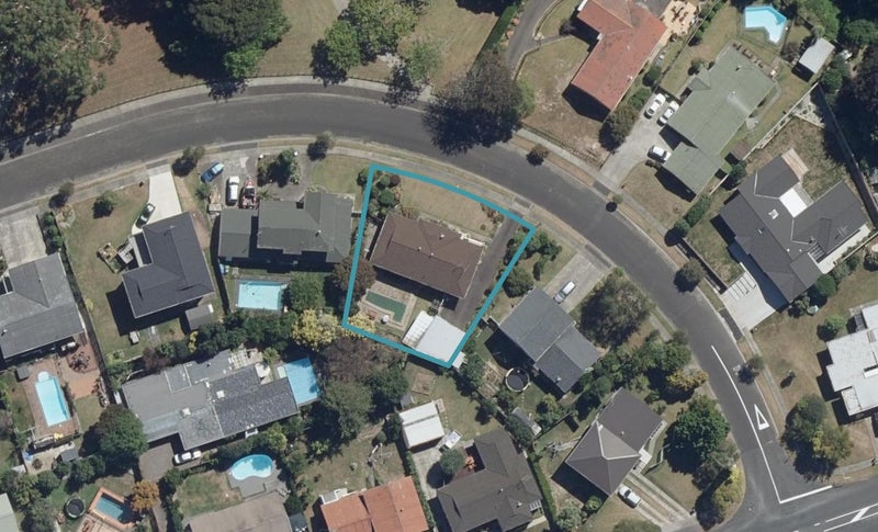 44 Clements Crescent, Queenwood, Hamilton - Carousel 1